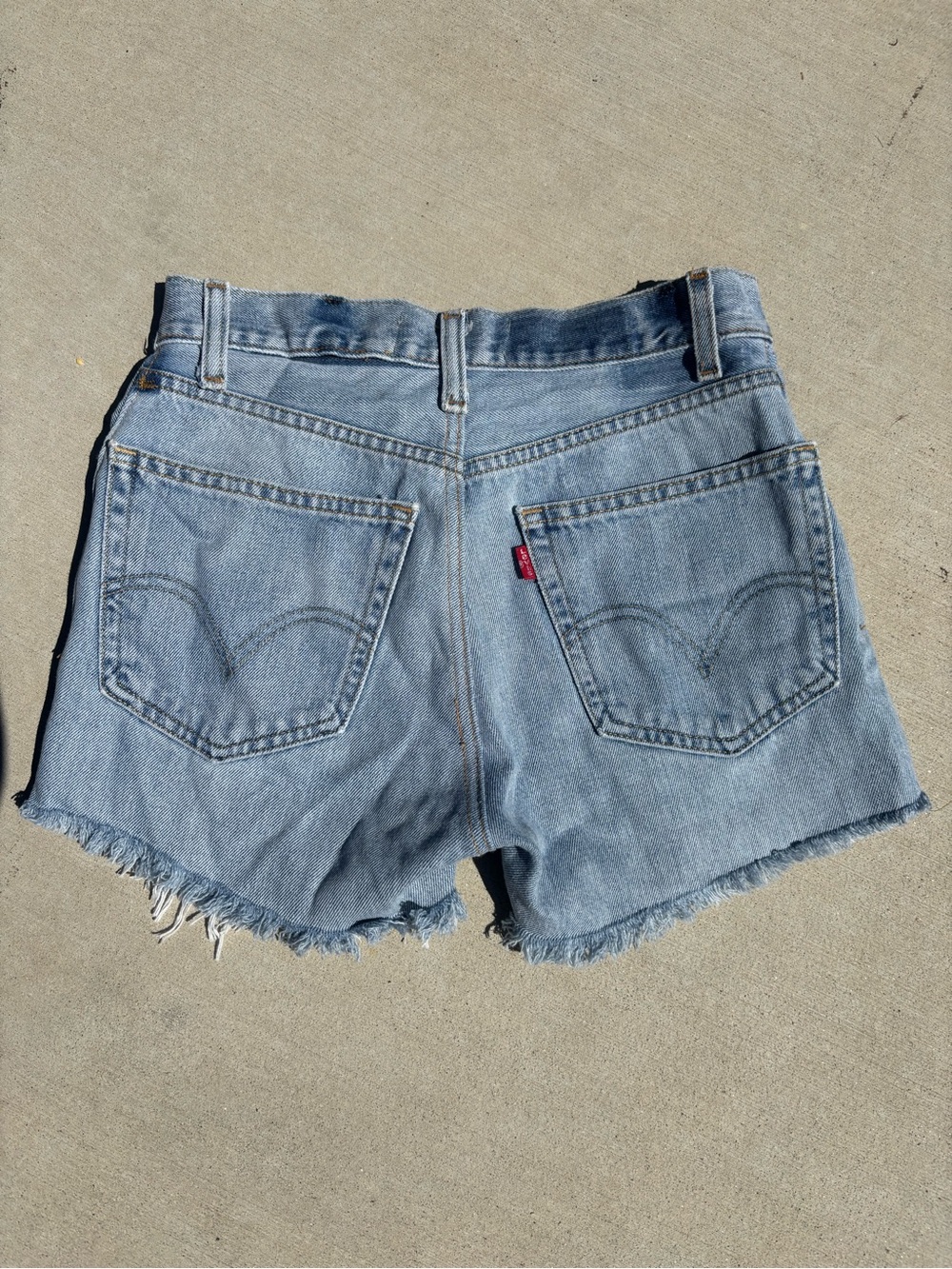 Levi shorts - Picture 4 of 4